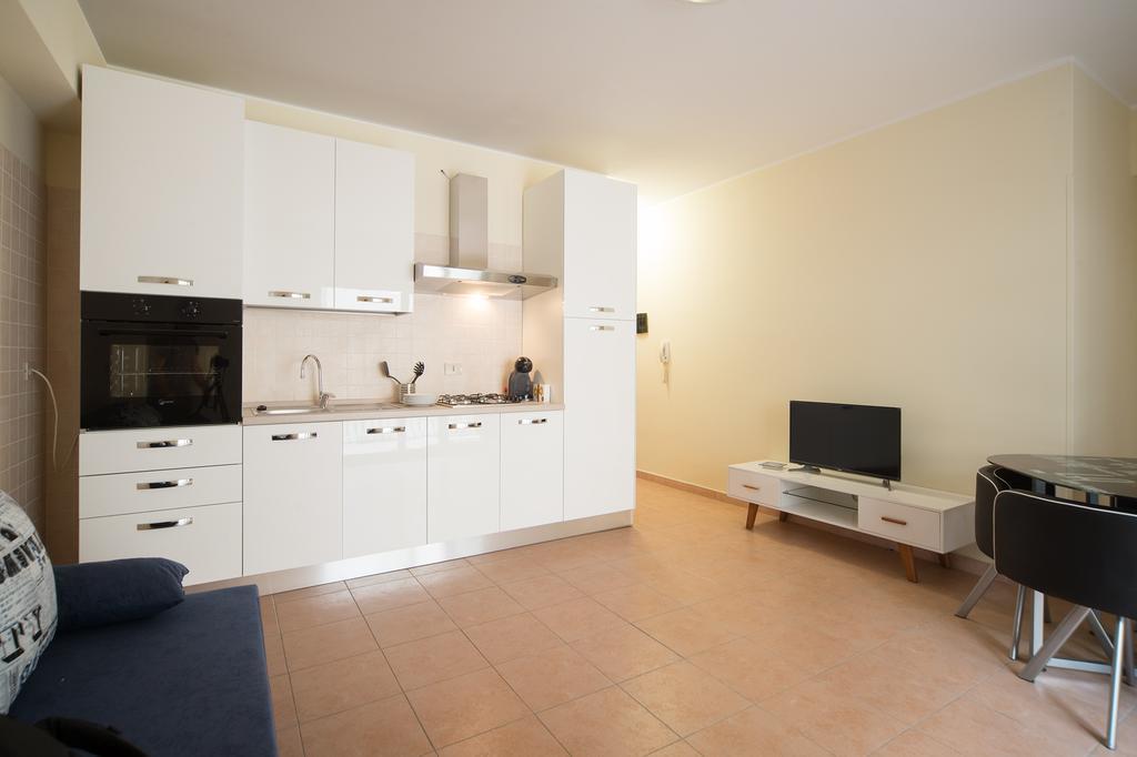 Milly House Appartement Letojanni Buitenkant foto