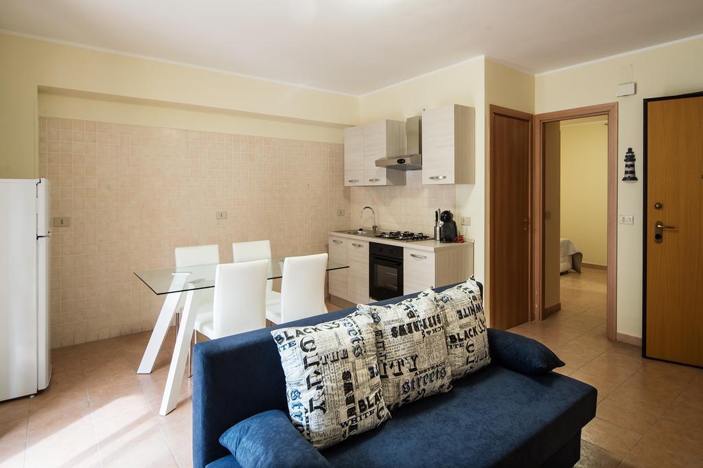 Milly House Appartement Letojanni Buitenkant foto